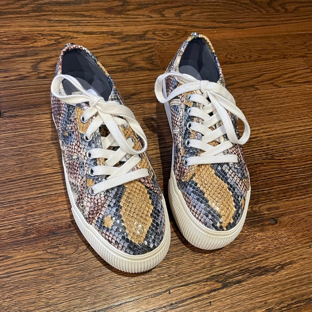 Steve Madden EMMI Platform Sneaker